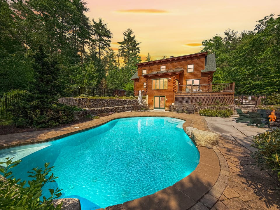 The Blissful Mountain Getaway Cabin | Private Pool - North Conway