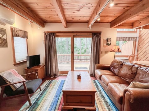 North Conway Mtn. Getaway | Incredible Location!