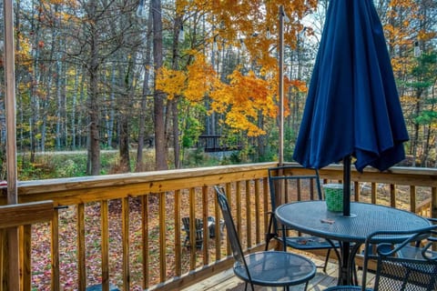 The Hawk Haven | Spacious, Game Room, Trail Access