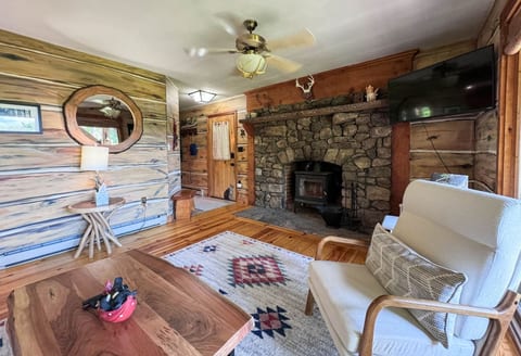 Pine Haven | Peaceful Nature Retreat on 10 Acres