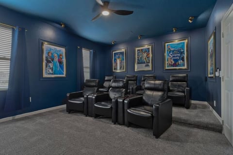 NEW 14BR Resort Pool Villa - Disney, Theater