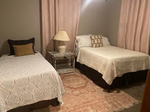 Texas Tranquility: Your Ideal Orange Rental Homes