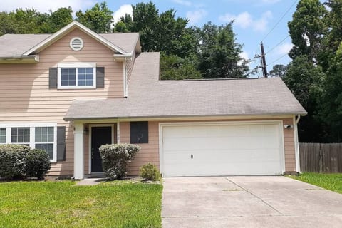 Cozy home, perfect fit for your family.