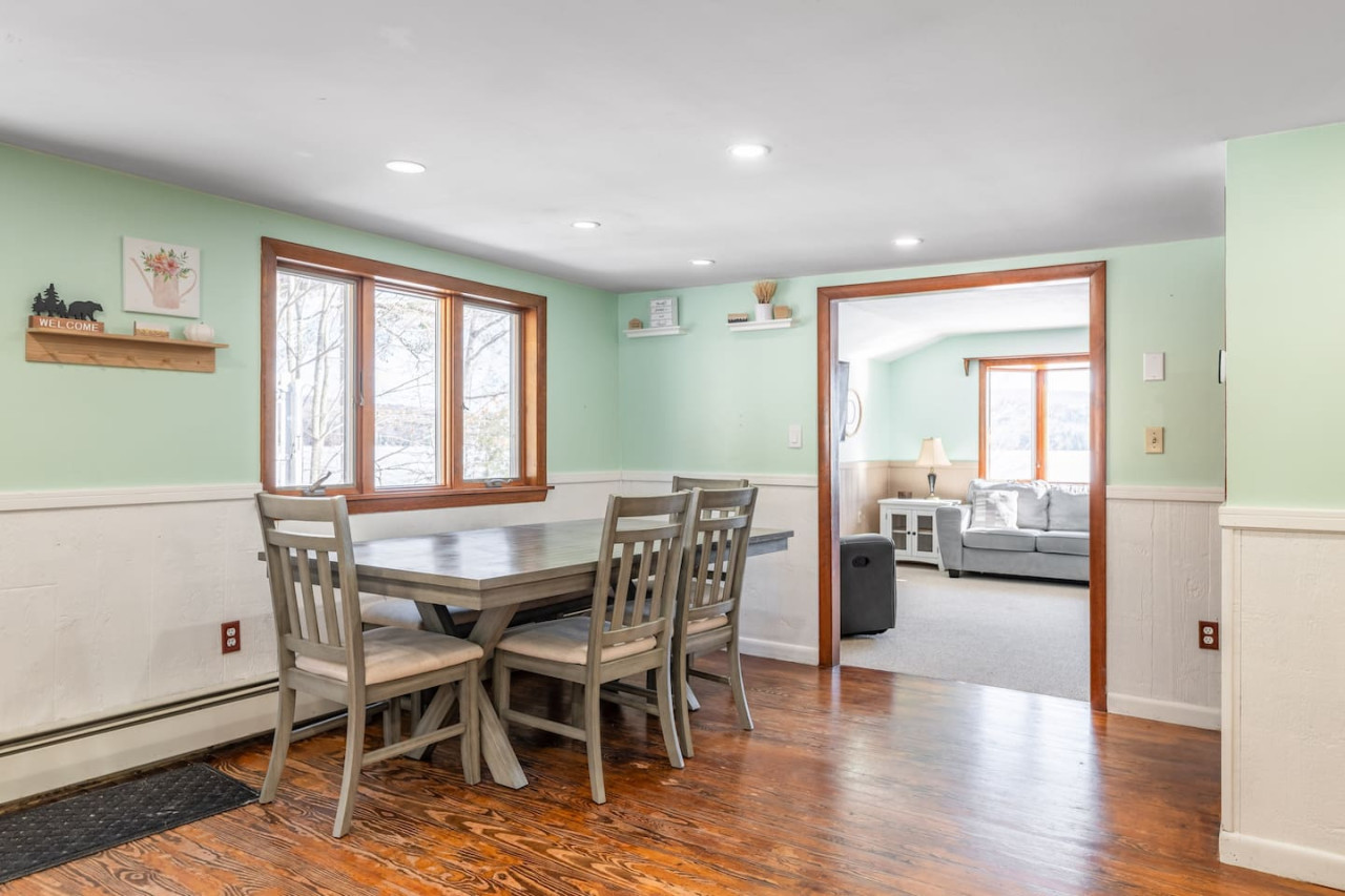 Brewer Lake Retreat | Remodeled 3BR Hideaway - Orrington