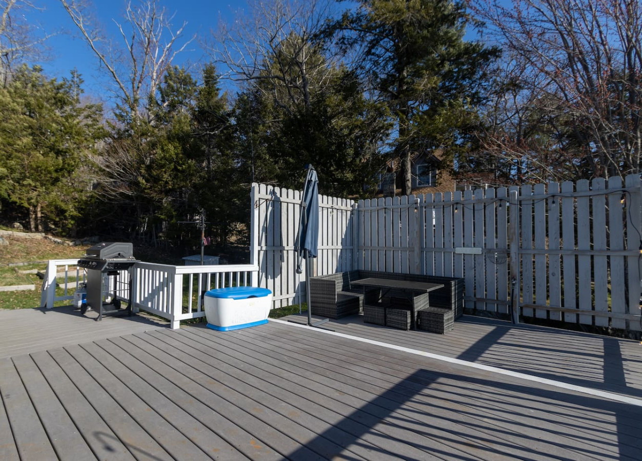 Brewer Lake Retreat | Remodeled 3BR Hideaway - Orrington