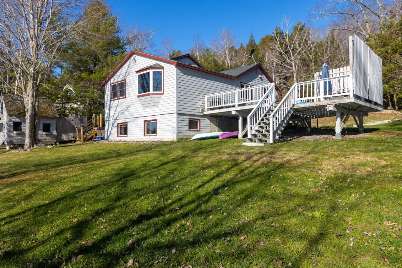 Brewer Lake Retreat | Remodeled 3BR Hideaway - Orrington