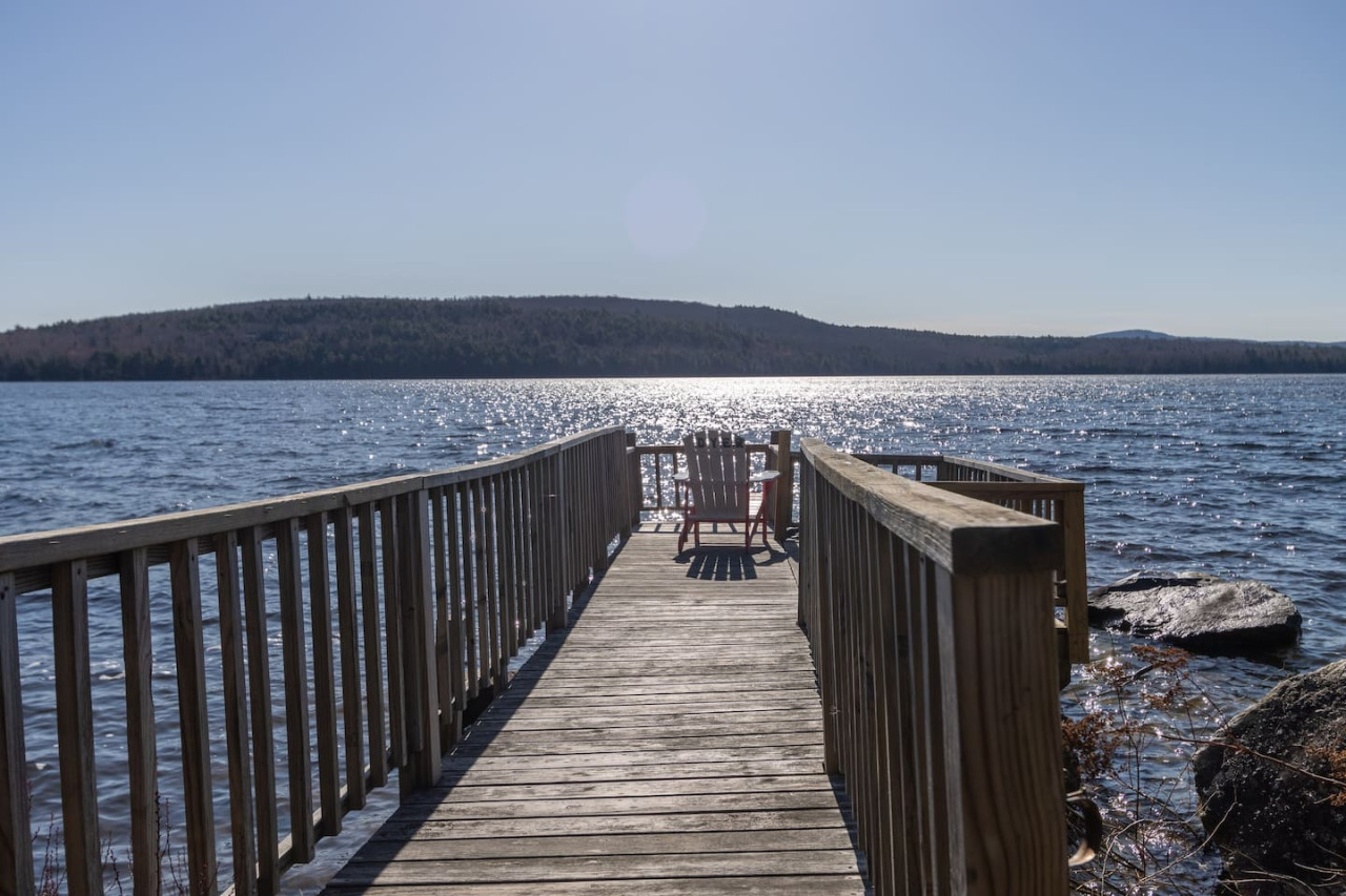 brewer-lake-retreat-or-remodeled-3br-hideaway/