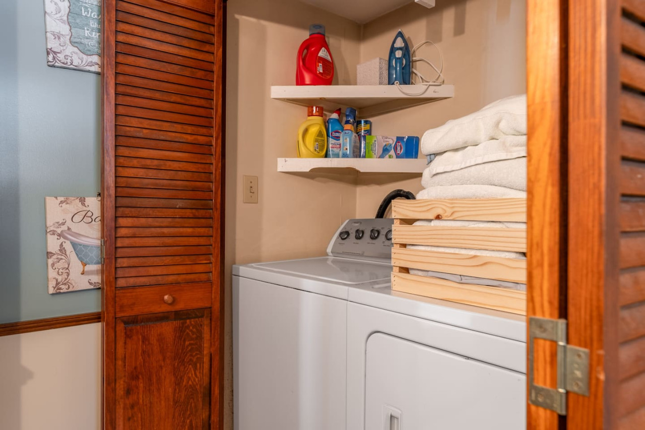 Brewer Lake Retreat | Remodeled 3BR Hideaway - Orrington