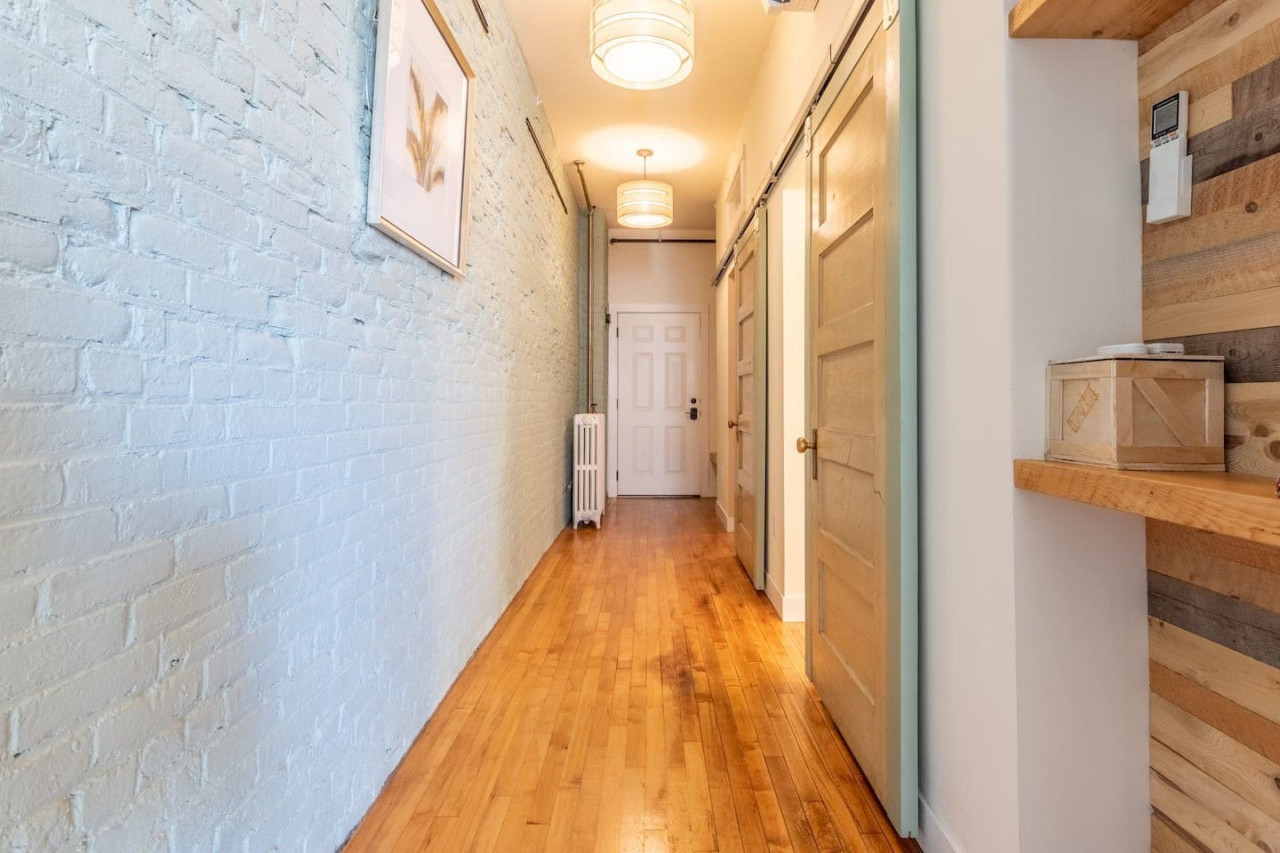 Chic Downtown Retreat | Rooftop Oasis - Bangor