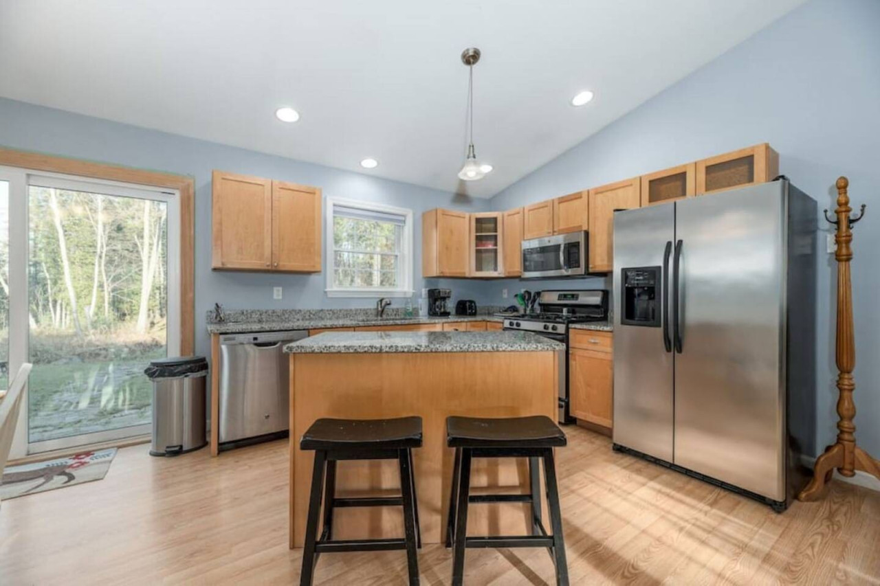 Unwind at Davis Pond | Family-friendly | Sleeps 6 - Holden