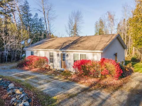 Unwind at Davis Pond | Family-friendly | Sleeps 6