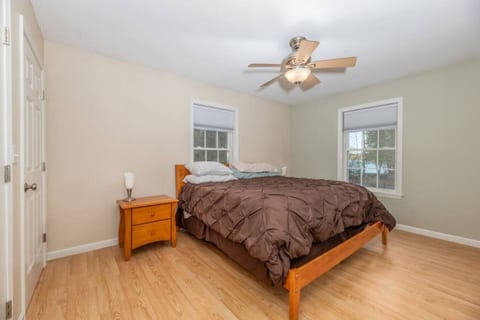 Unwind at Davis Pond | Family-friendly | Sleeps 6