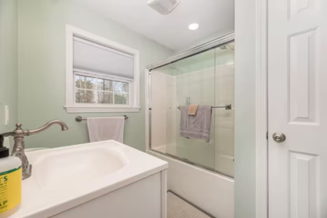 Unwind at Davis Pond | Family-friendly | Sleeps 6 - Holden