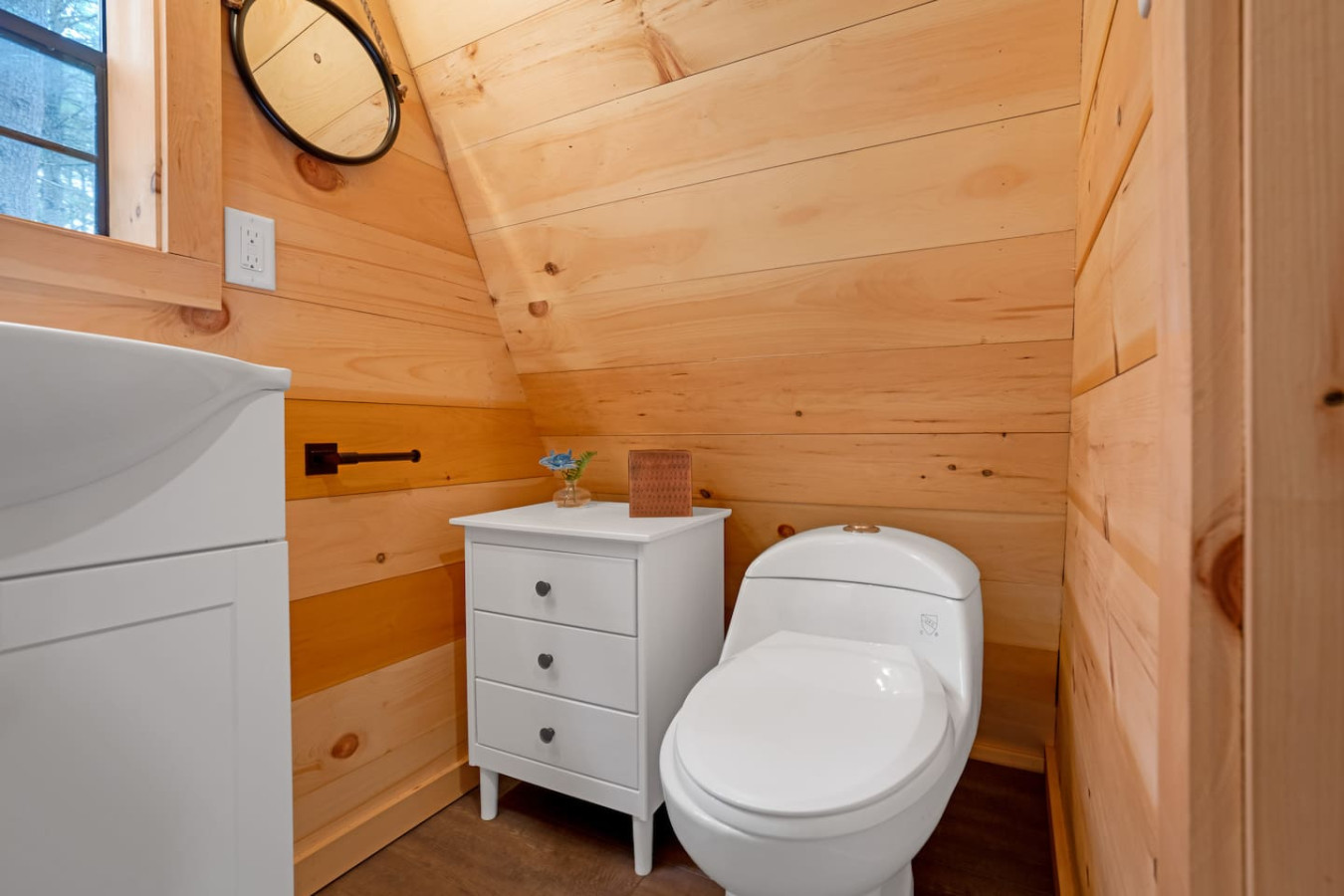 Pond+Pine: Luxury A-Frame Retreat