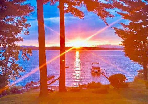 The Pilot & Plover Lakeside Retreat