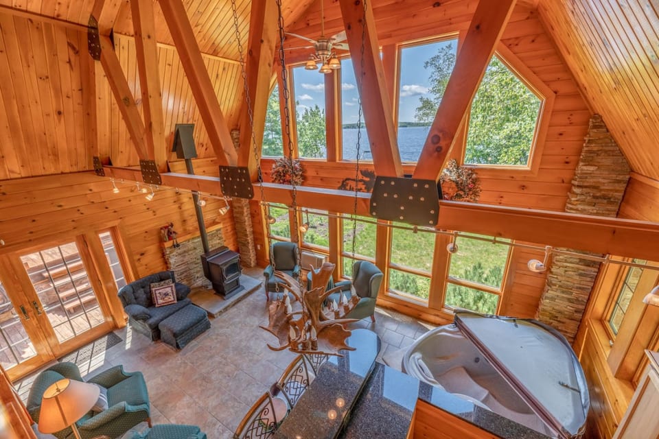 Modern Lakefront Cabin | Hot Tub | Stunning Views - Old Town