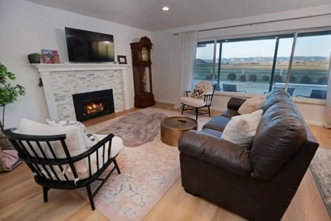 Nine Mile Ranch | 4BR, Views, Office, Fireplace
