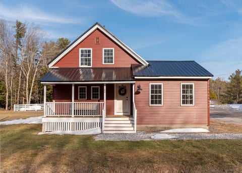 Enchanting 3BR Farmhouse Retreat | Nature Getaway