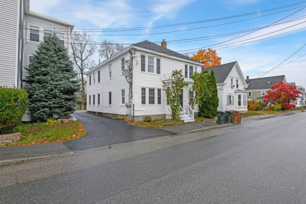 convenient-saco-apartment:-king-bed-and-free-parking/