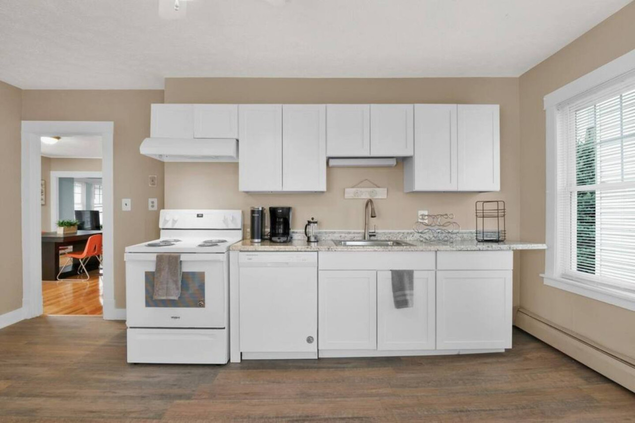 convenient-saco-apartment:-king-bed-and-free-parking/