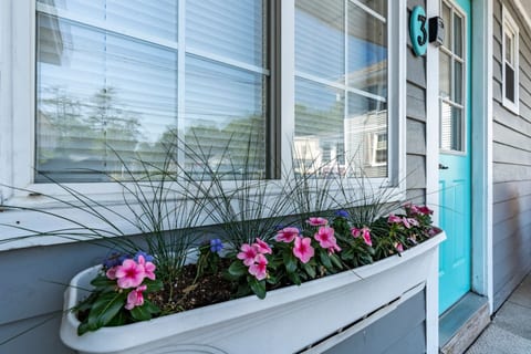 Chic Beach Getaway Motel in Old Orchard
