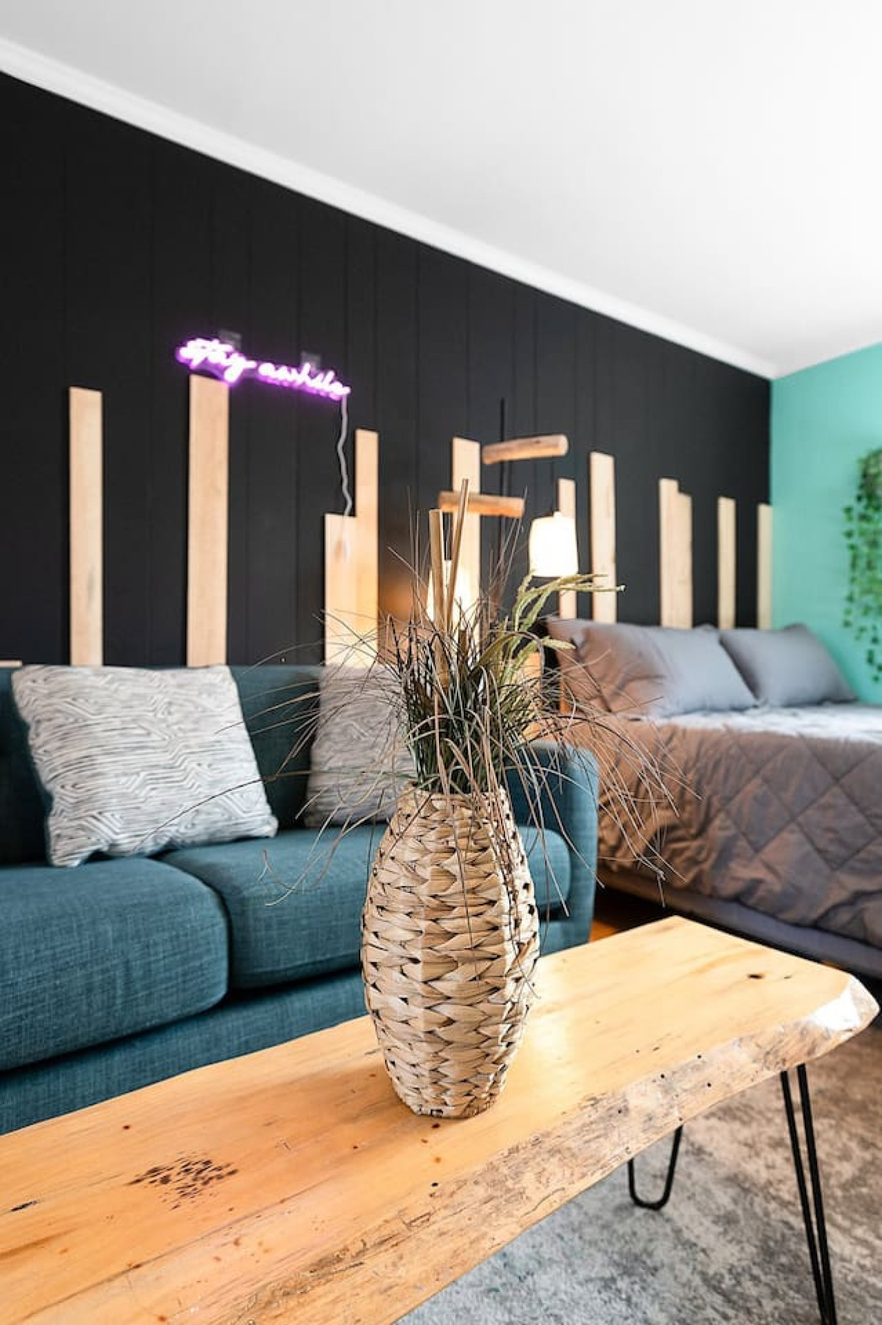 Fun Vibes Motel Suite: Cozy Modern Escape