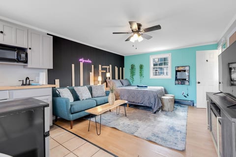 Cozy Modern Motel Suite in Old Orchard Beach