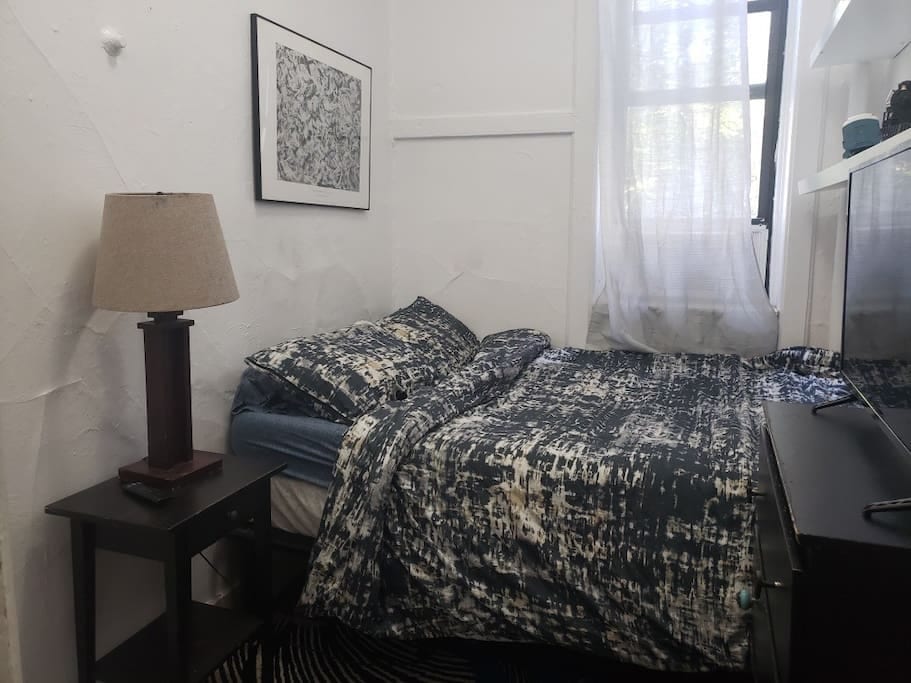 Full (Double) Bed in East Village - New York