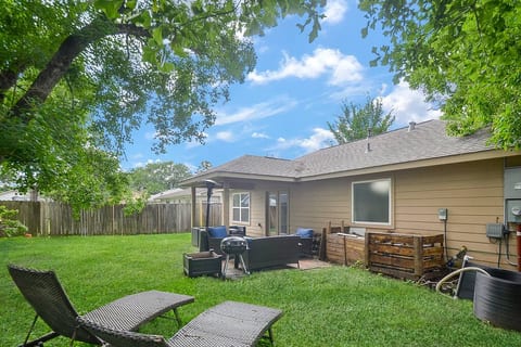 House 3 years old, Close to mall, Restaurants, IAH