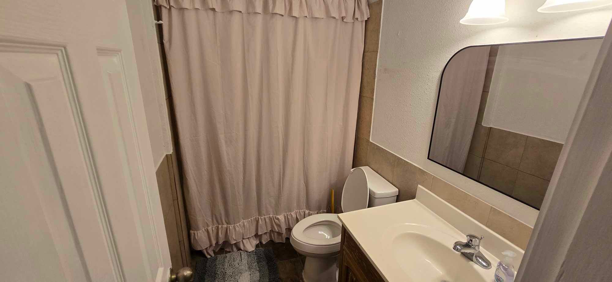 4-bedroom-retreat-w-modern-comforts-local-charm/