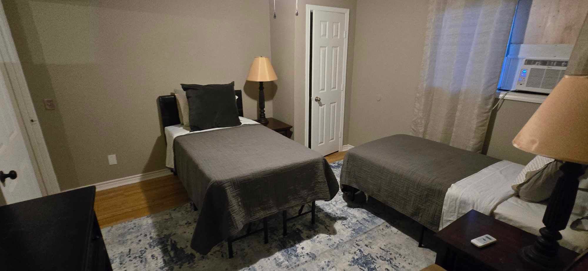 4-bedroom-retreat-w-modern-comforts-local-charm/