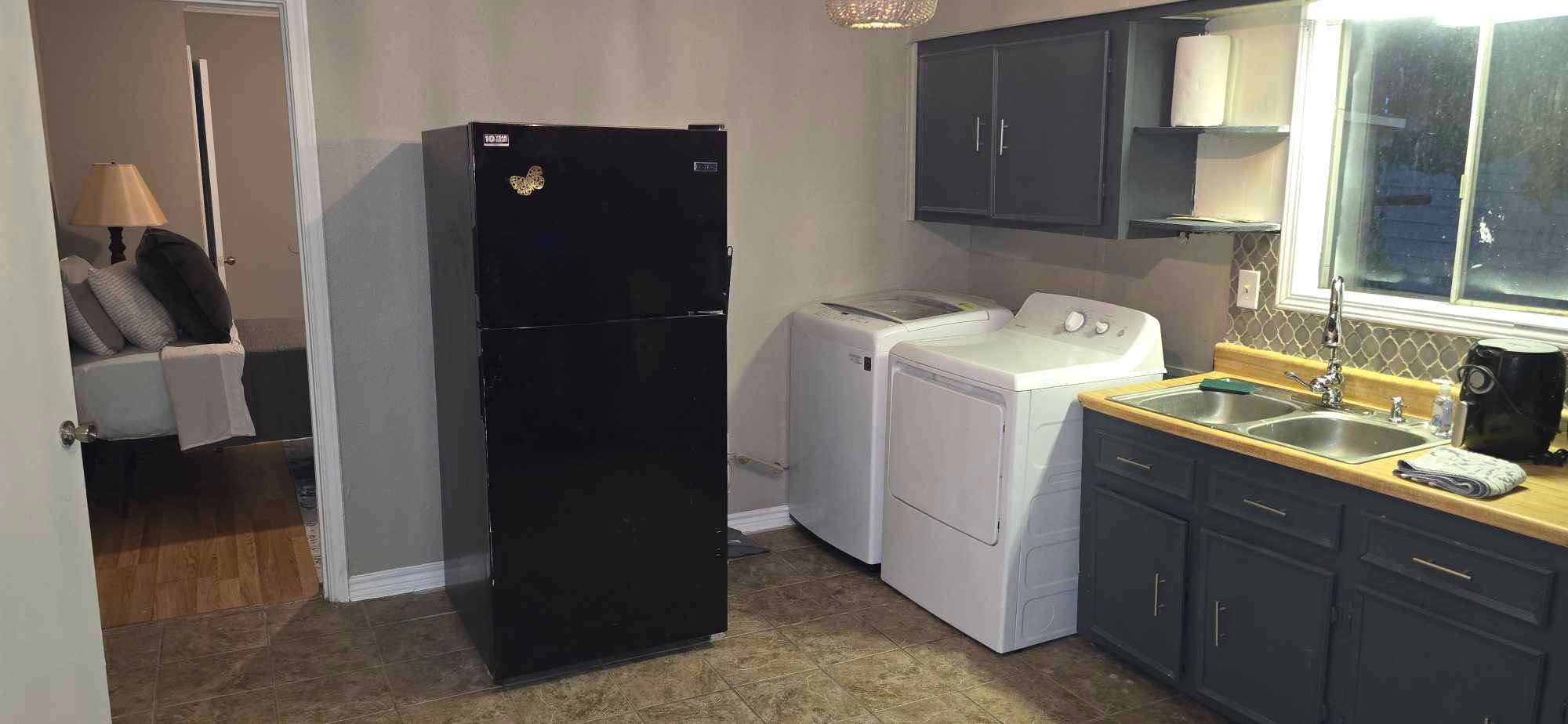 4-bedroom-retreat-w-modern-comforts-local-charm/