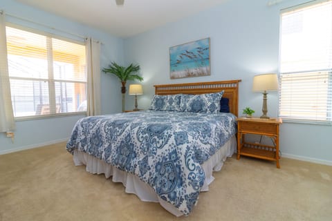 Spacious Family Villa: 6 Bdr Large Pool, Spa & Resort Amenities!