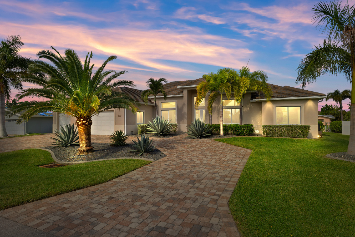 Quiet, peaceful cul-de-sac.