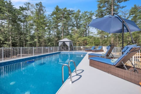 Scenic Mountain Retreat Pool Hot Tub Game Room