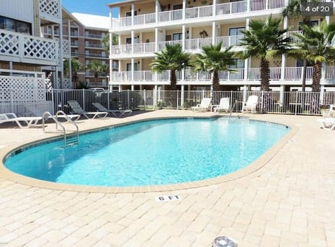 Gulf Views, Pool, Near Pier Park, Walk to beach image 4