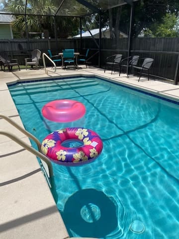 Dolphin house with Private Pool and Near Beach - Panama City Beach