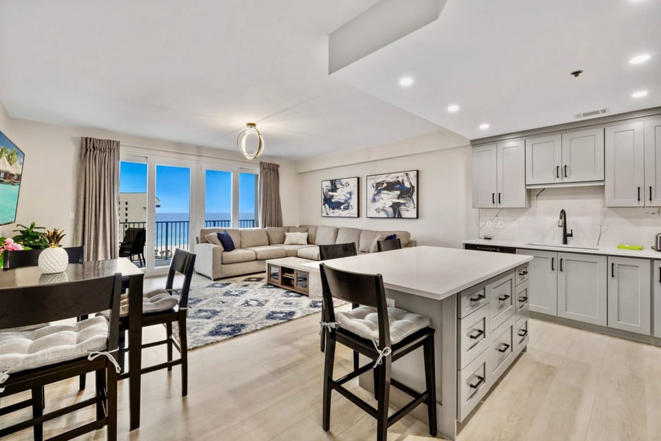 Spectacular 1BD Condo! Amazing Gulf Views! Free Beach Chairs! - Panama City Beach