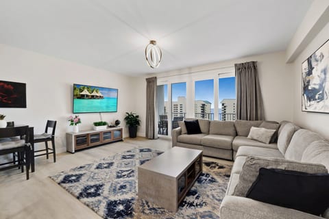 Spectacular 1BD Condo! Amazing Gulf Views! Free Beach Chairs!