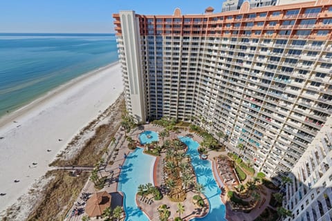 Modern Beachfront Condo on the Beach! Sleeps 6!