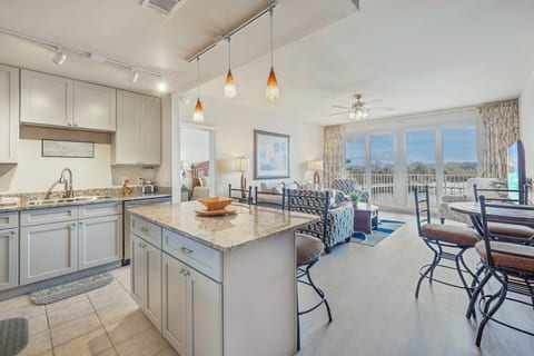 Stunning Second Floor Condo!  Sleeps 8!  Steps 2 Beach & Restaurants!