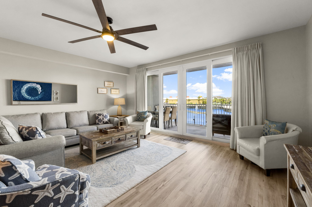 stunning-views!-located-steps-2-beach-restaurants-and-shops!-sleeps-6/