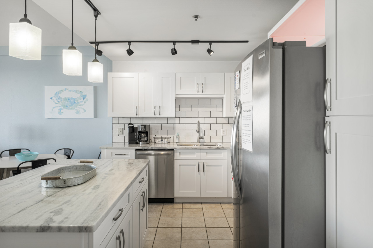 Spectacular 4BD 3BA Beach Condo! Free Beach Chairs! Sleeps 10! - Panama City Beach