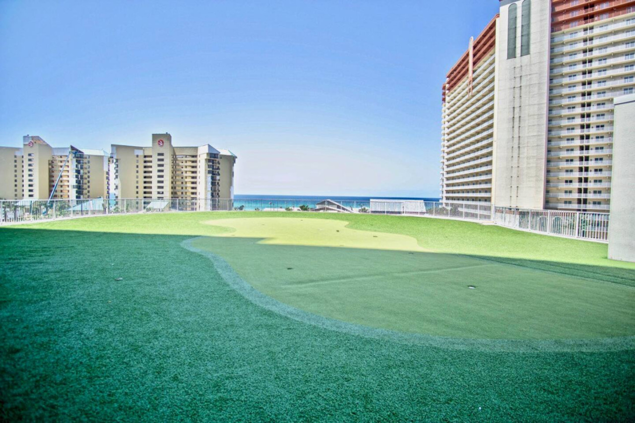 Spectacular 4BD 3BA Beach Condo! Free Beach Chairs! Sleeps 10! - Panama City Beach
