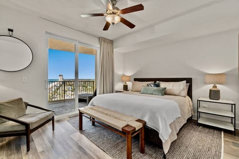 Calypso Beach Resort! Luxury 3BD 3 BA Corner Unit!