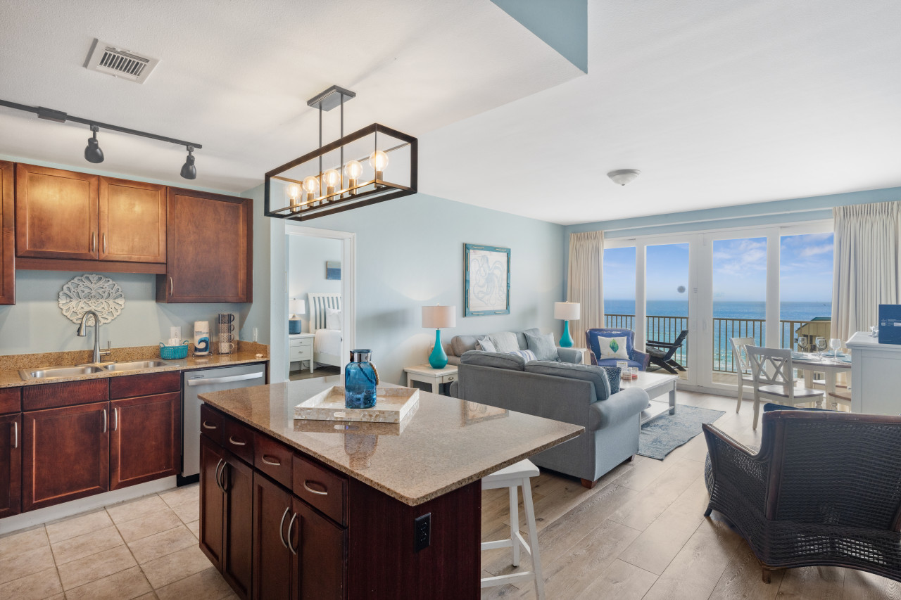 charming-beach-condo!-steps-2-beach-and-restaurants!/