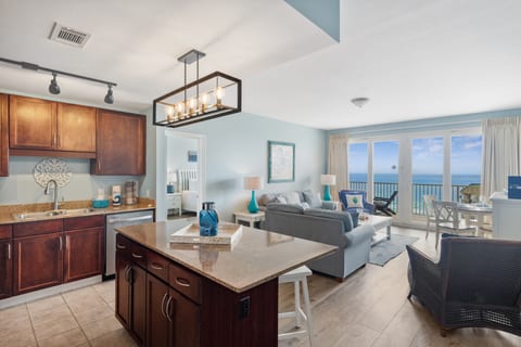 Charming Beach Condo! Steps 2 Beach & Restaurants!