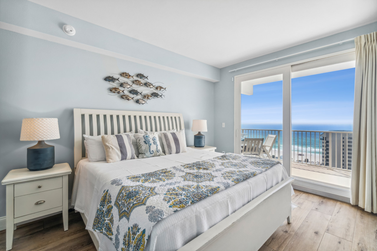 spacious-beachy-condo-with-gulf-views!-sleeps-8!/