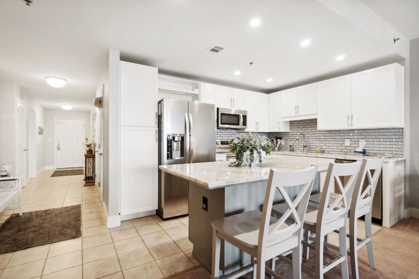 spacious-3bd-3ba-beach-condo!-ocean-views!-free-beach-chairs!/