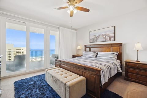 Spacious 3BD 3BA Beach Condo! Ocean Views! Free Beach Chairs!